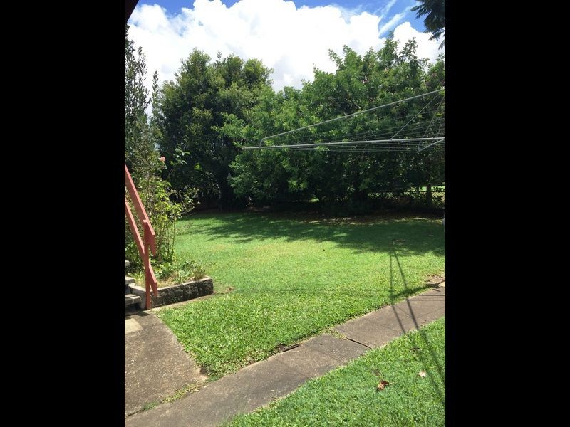 11 Pacific Street, Chermside West QLD 4032