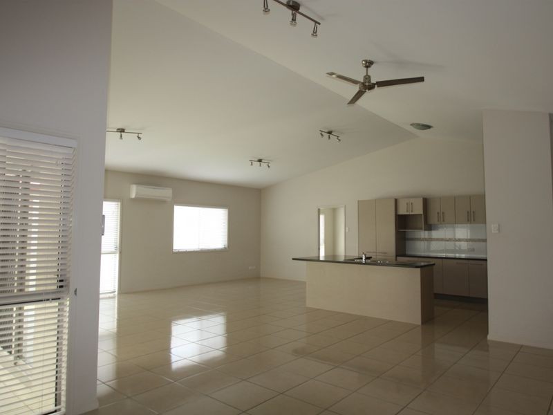 2 Darragh St, Bracken Ridge QLD 4017