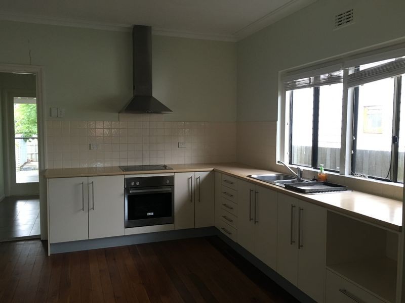 22 Bell St, Woody Point QLD 4019