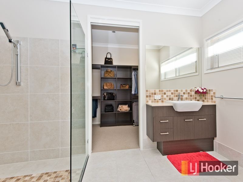 28 Flinders Circuit, Fitzgibbon QLD 4018