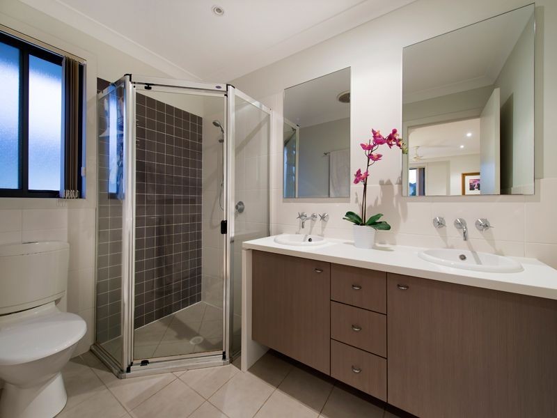 7 Somerset Drive, Carseldine QLD 4034