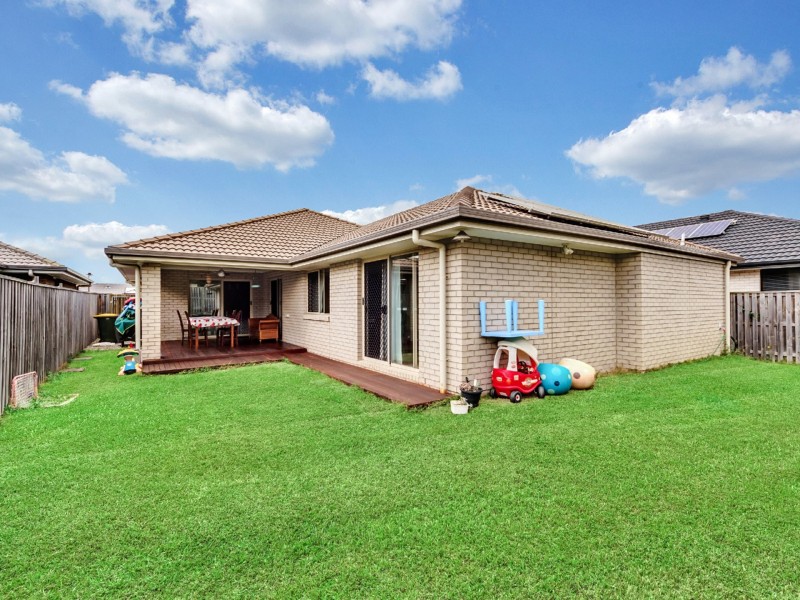 3 Conondale Street, Fitzgibbon QLD 4018