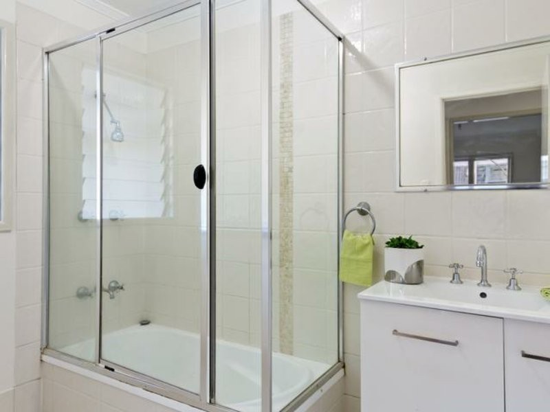 9 Maryland Street, Stafford Heights QLD 4053