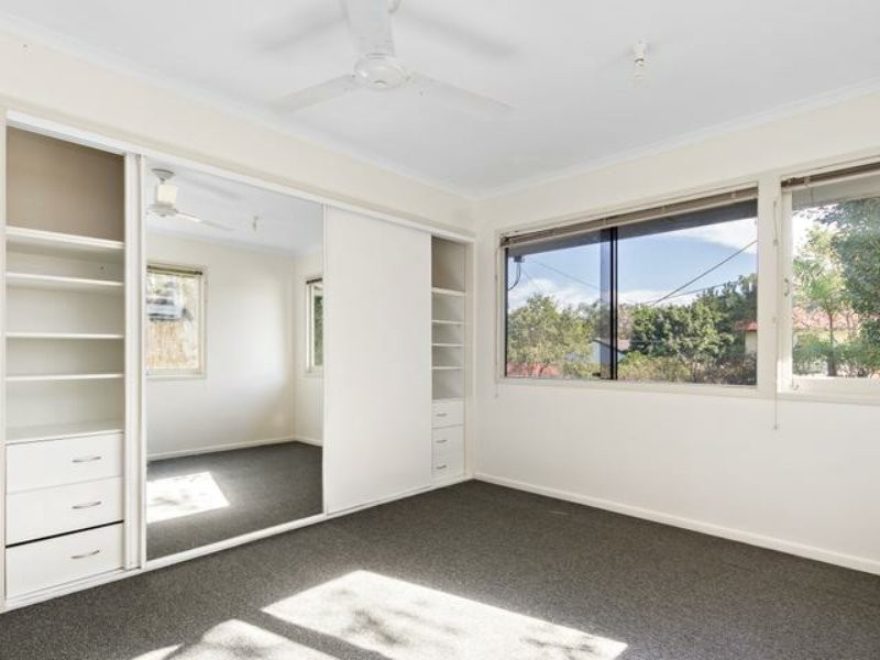 9 Maryland Street, Stafford Heights QLD 4053