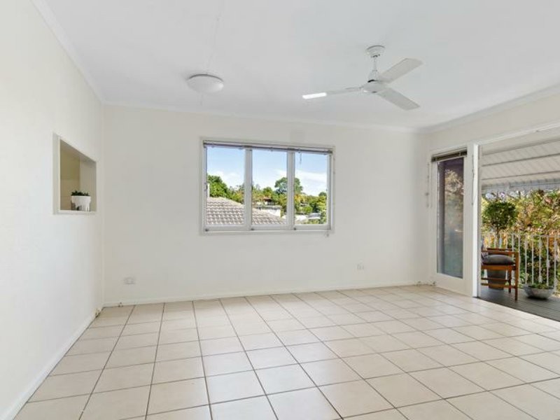 9 Maryland Street, Stafford Heights QLD 4053