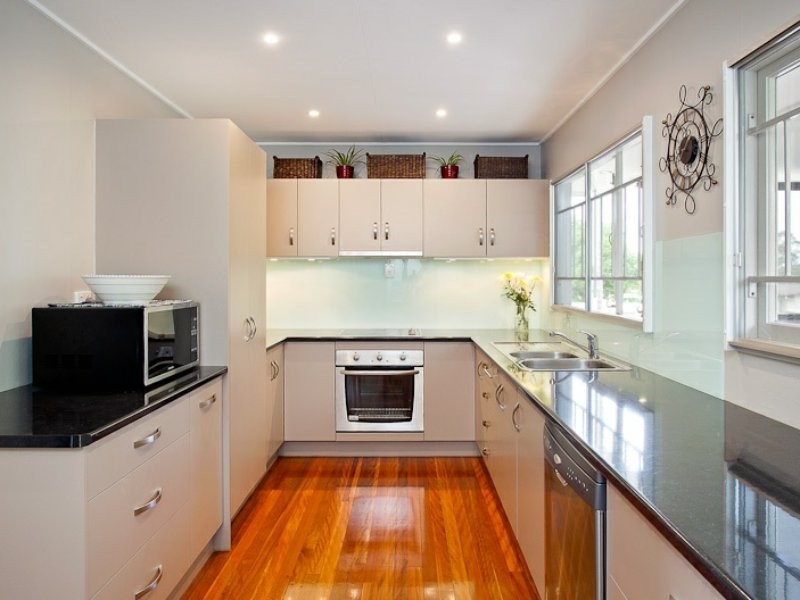 15 Levant Street, Albany Creek QLD 4035