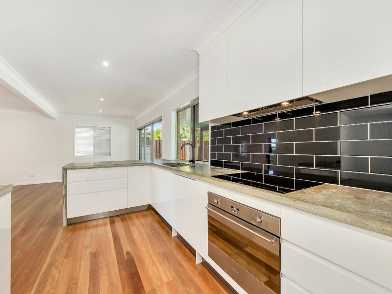 16 Montclair Street, Aspley QLD 4034