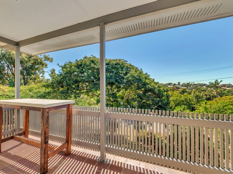 16 Montclair Street, Aspley QLD 4034