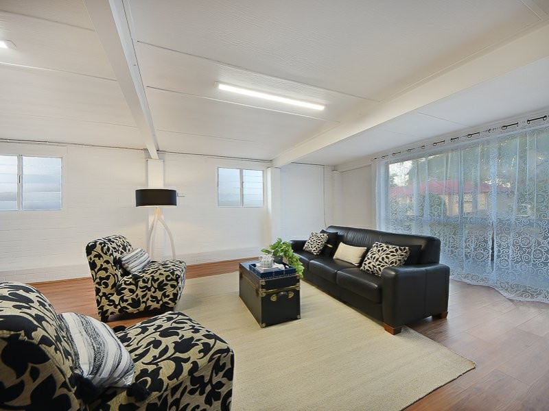 22 Fairlane Street, Chermside West QLD 4032