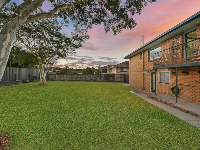 22 Fairlane Street, Chermside West QLD 4032