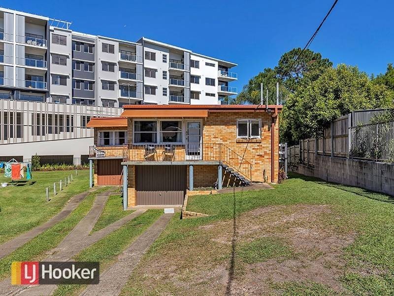 21 Bruce Street, Chermside QLD 4032