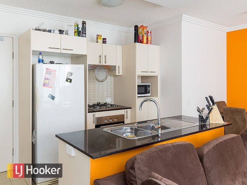 207/392 Hamilton Road, Chermside QLD 4032