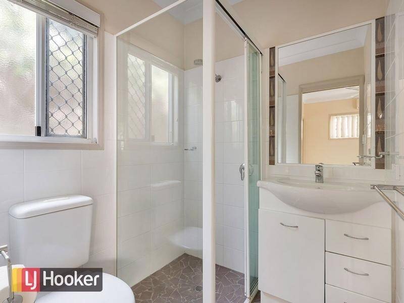 53 Curwen Terrace, Chermside QLD 4032
