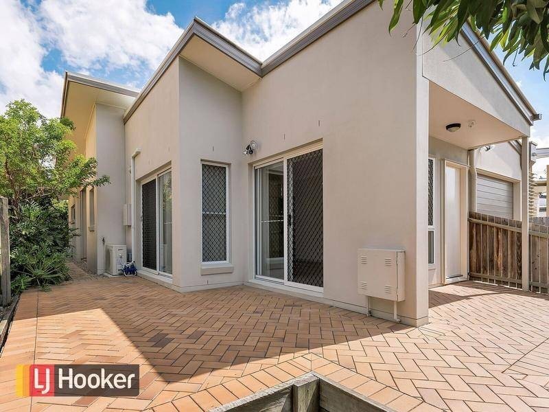 53 Curwen Terrace, Chermside QLD 4032