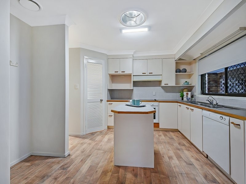 15 Belinda Street, Aspley QLD 4034