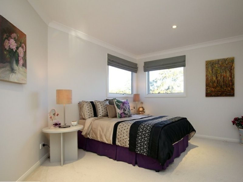 25 Neville Road, Bridgeman Downs QLD 4035