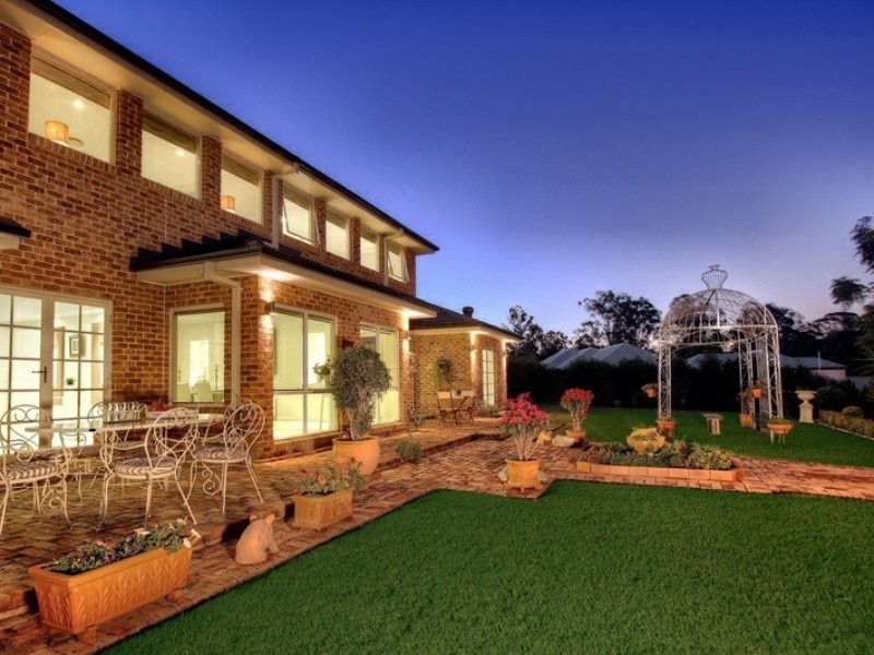 25 Neville Road, Bridgeman Downs QLD 4035