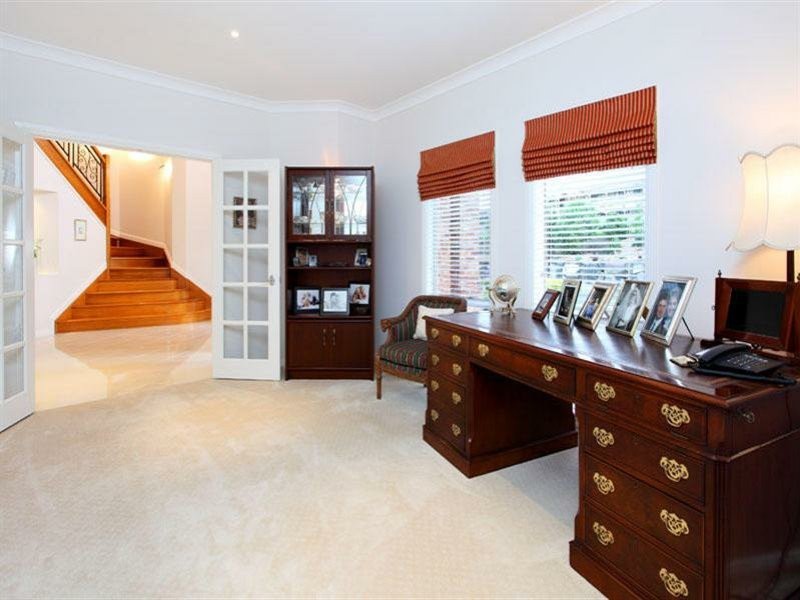 25 Neville Road, Bridgeman Downs QLD 4035