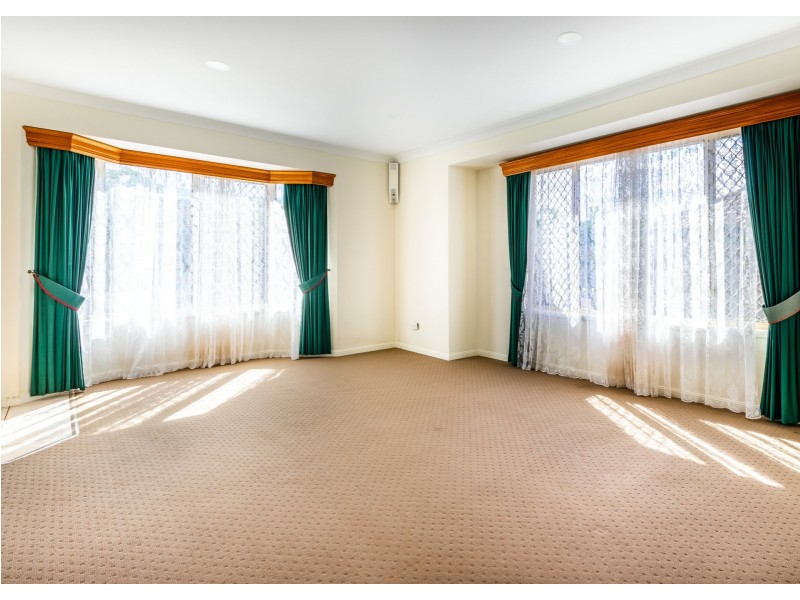 11 Chevrotain Place, Chermside West QLD 4032