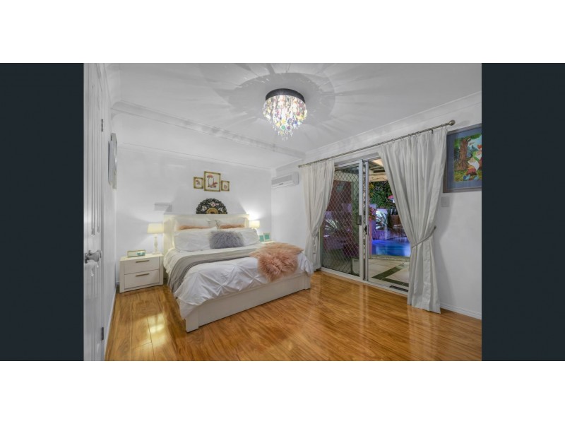 121 Galaxy Street, Bridgeman Downs QLD 4035