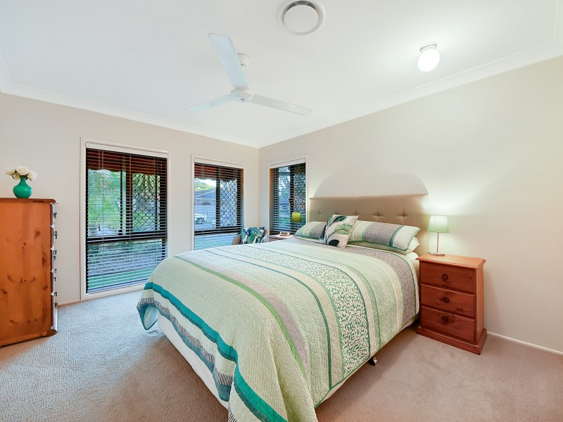 6 Amadeus Place, Aspley QLD 4034