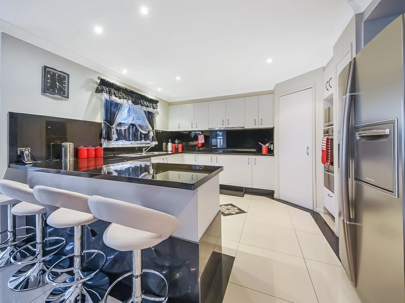 12 Crowcombe Place, Carseldine QLD 4034