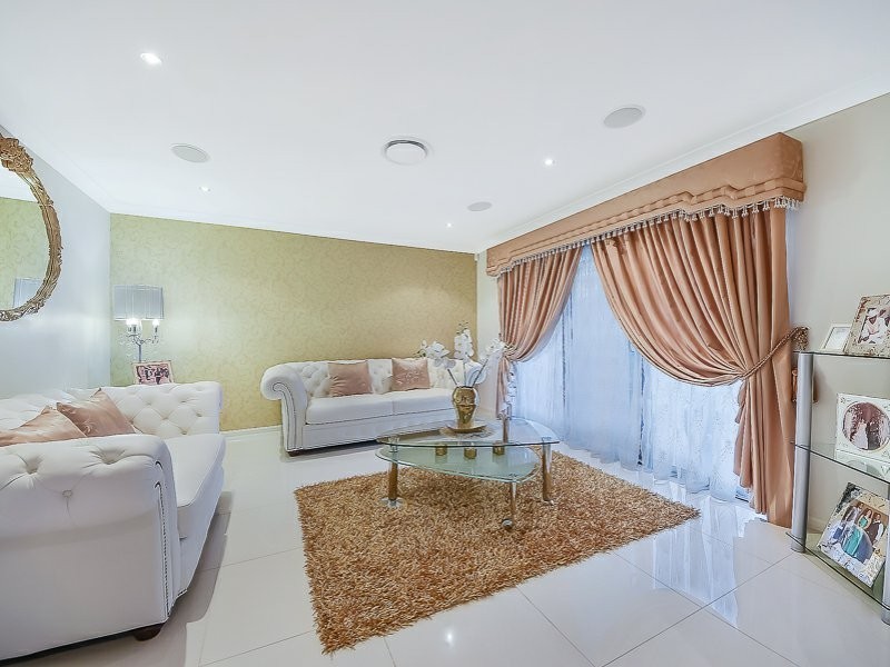 12 Crowcombe Place, Carseldine QLD 4034