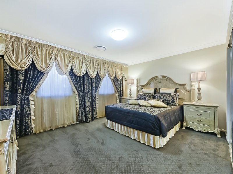 12 Crowcombe Place, Carseldine QLD 4034