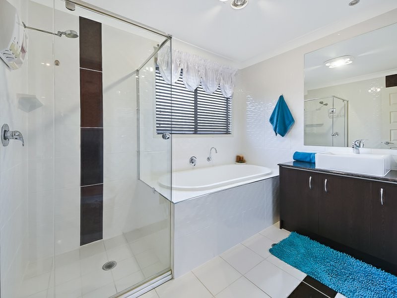 12 Crowcombe Place, Carseldine QLD 4034