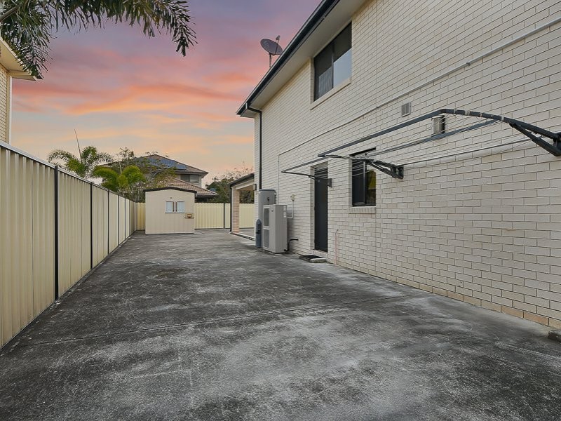 12 Crowcombe Place, Carseldine QLD 4034