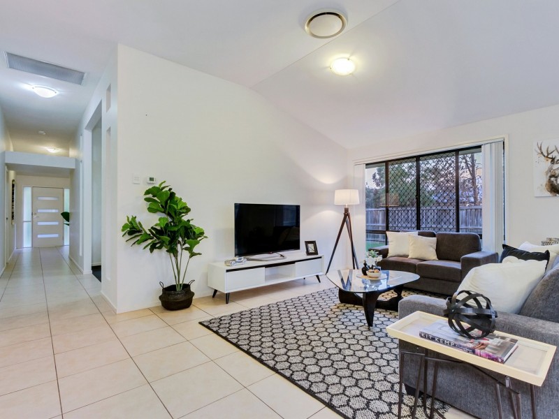 18 Strowe Place, Bracken Ridge QLD 4017