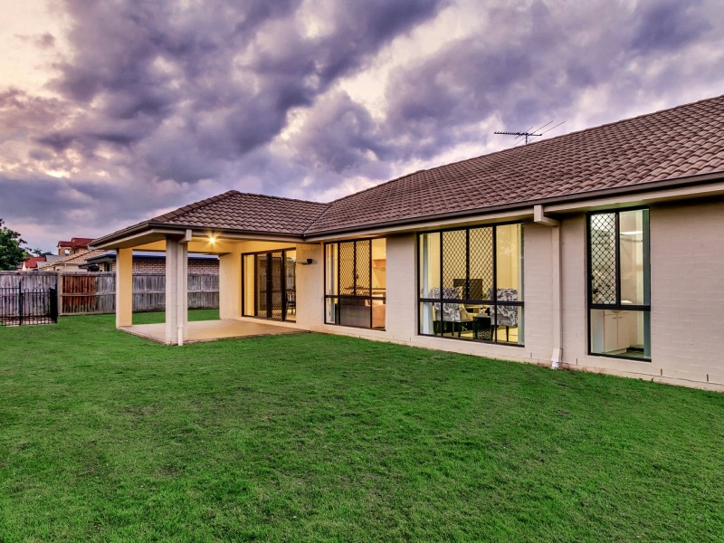 18 Strowe Place, Bracken Ridge QLD 4017