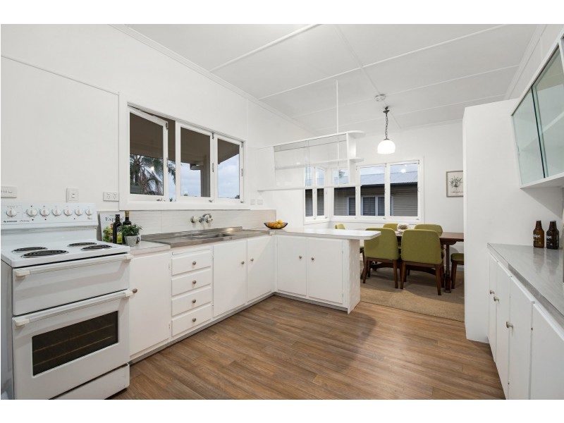 39 Basnett Street, Chermside West QLD 4032