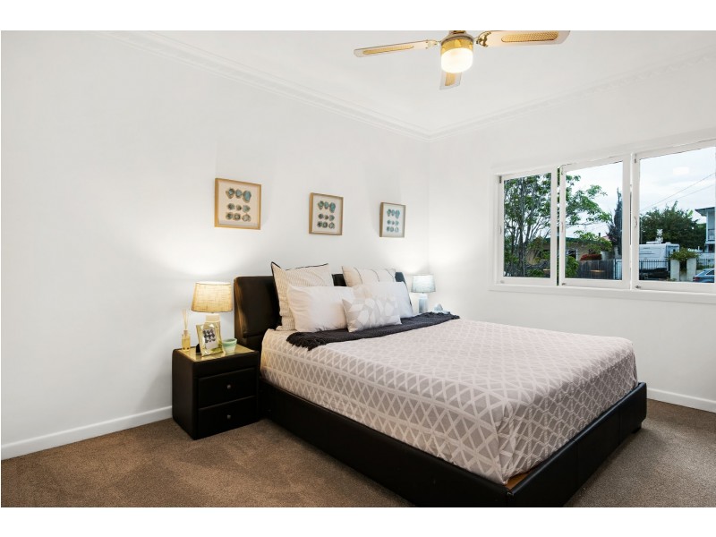 39 Basnett Street, Chermside West QLD 4032