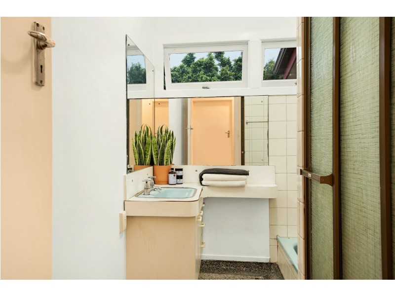39 Basnett Street, Chermside West QLD 4032