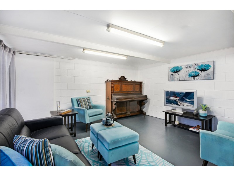39 Basnett Street, Chermside West QLD 4032