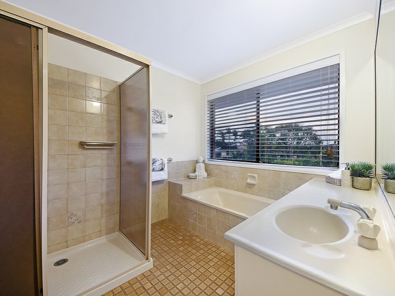 8 Stonycroft Street, Aspley QLD 4034