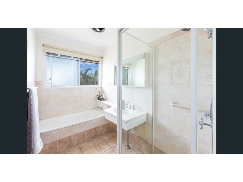 574 Hamilton Road, Chermside West QLD 4032