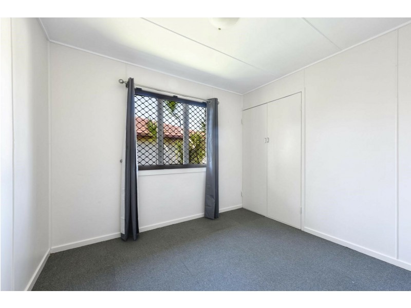 21 Twenty-First Avenue, Brighton QLD 4017