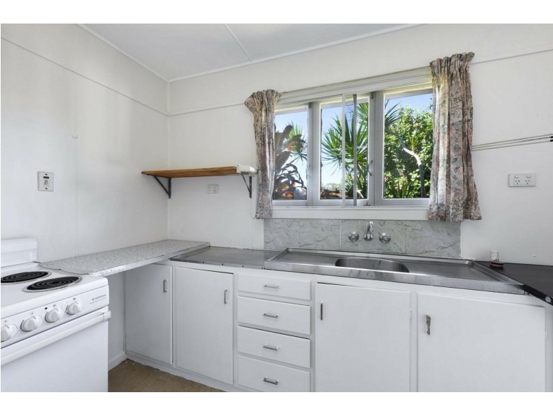 21 Twenty-First Avenue, Brighton QLD 4017