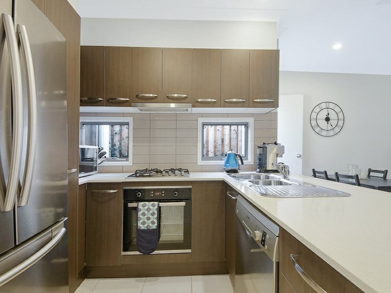 8 Beagle Street, Fitzgibbon QLD 4018