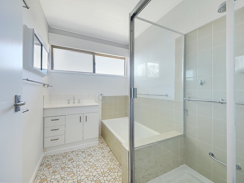 15 Arell Street, Aspley QLD 4034