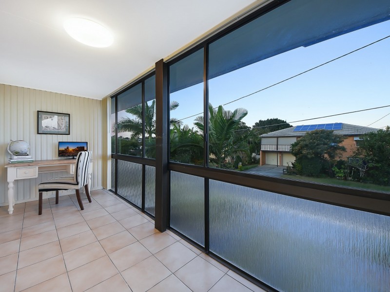 22 Fairlane Street, Chermside West QLD 4032