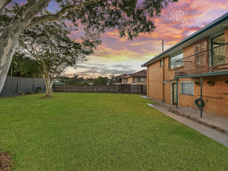 22 Fairlane Street, Chermside West QLD 4032