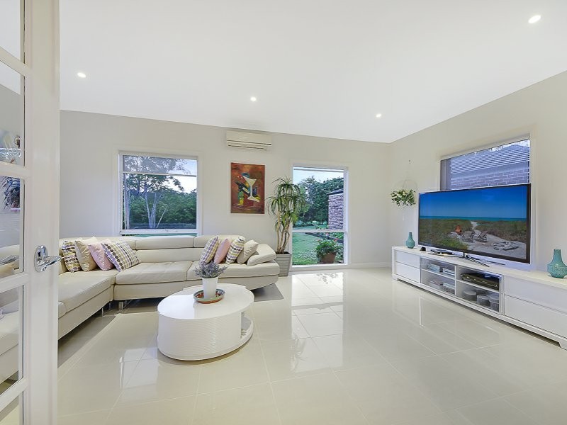 No.25 Neville Road, Bridgeman Downs QLD 4035