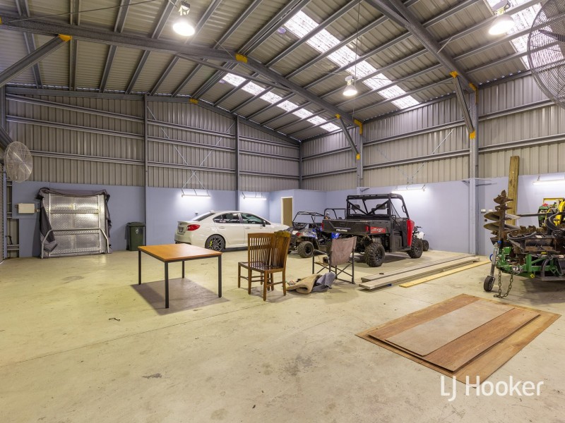 100 Hoskins Street, Sandgate QLD 4017