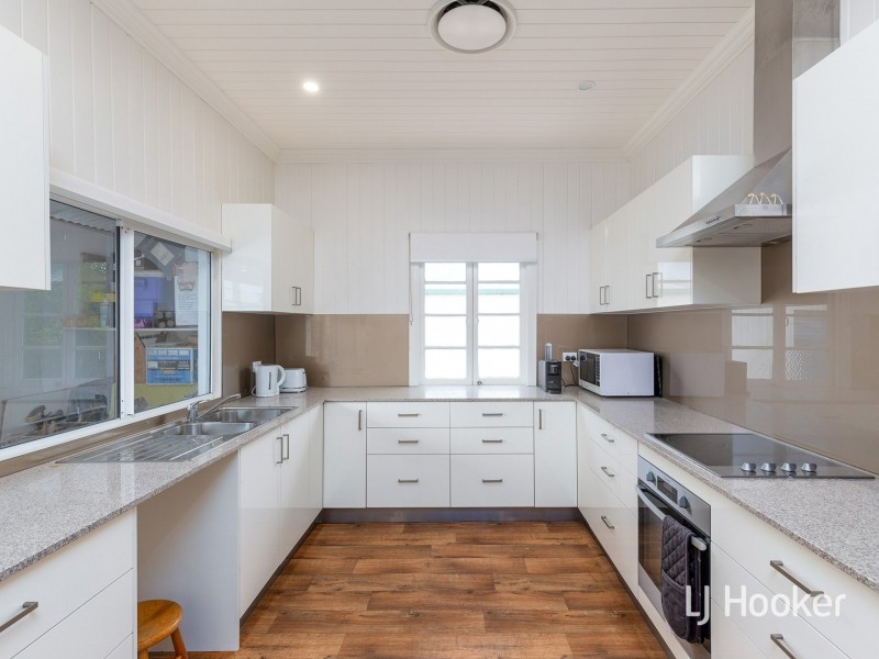 100 Hoskins Street, Sandgate QLD 4017