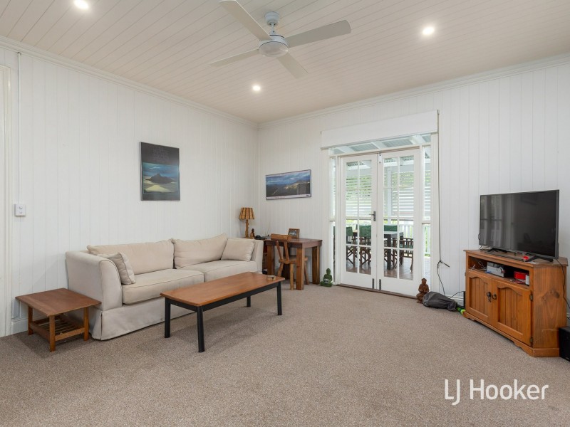 100 Hoskins Street, Sandgate QLD 4017