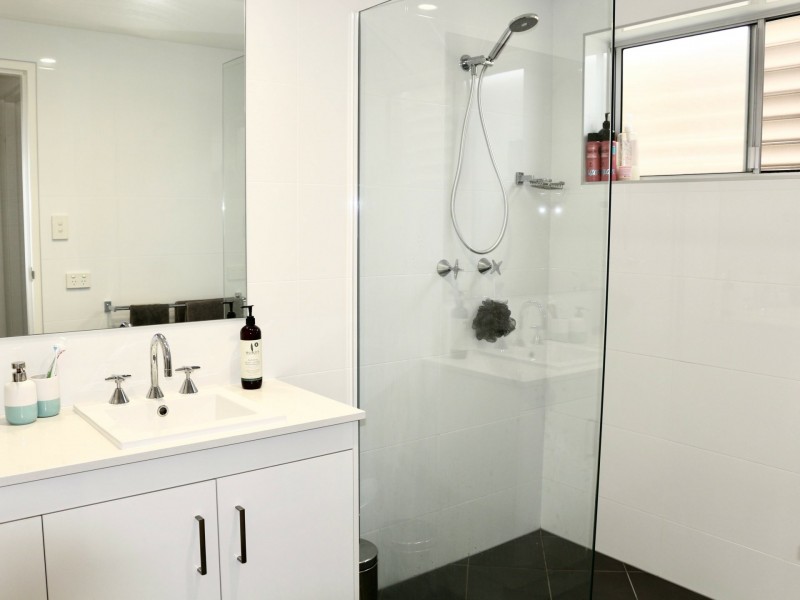 2/58 Norman Drive, Chermside QLD 4032