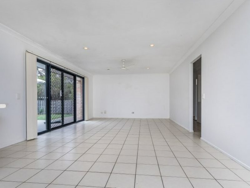 28 Diamond Avenue, Kallangur QLD 4503